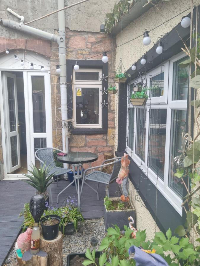 Nanny Bambi's Highland Hoose Apartamento *